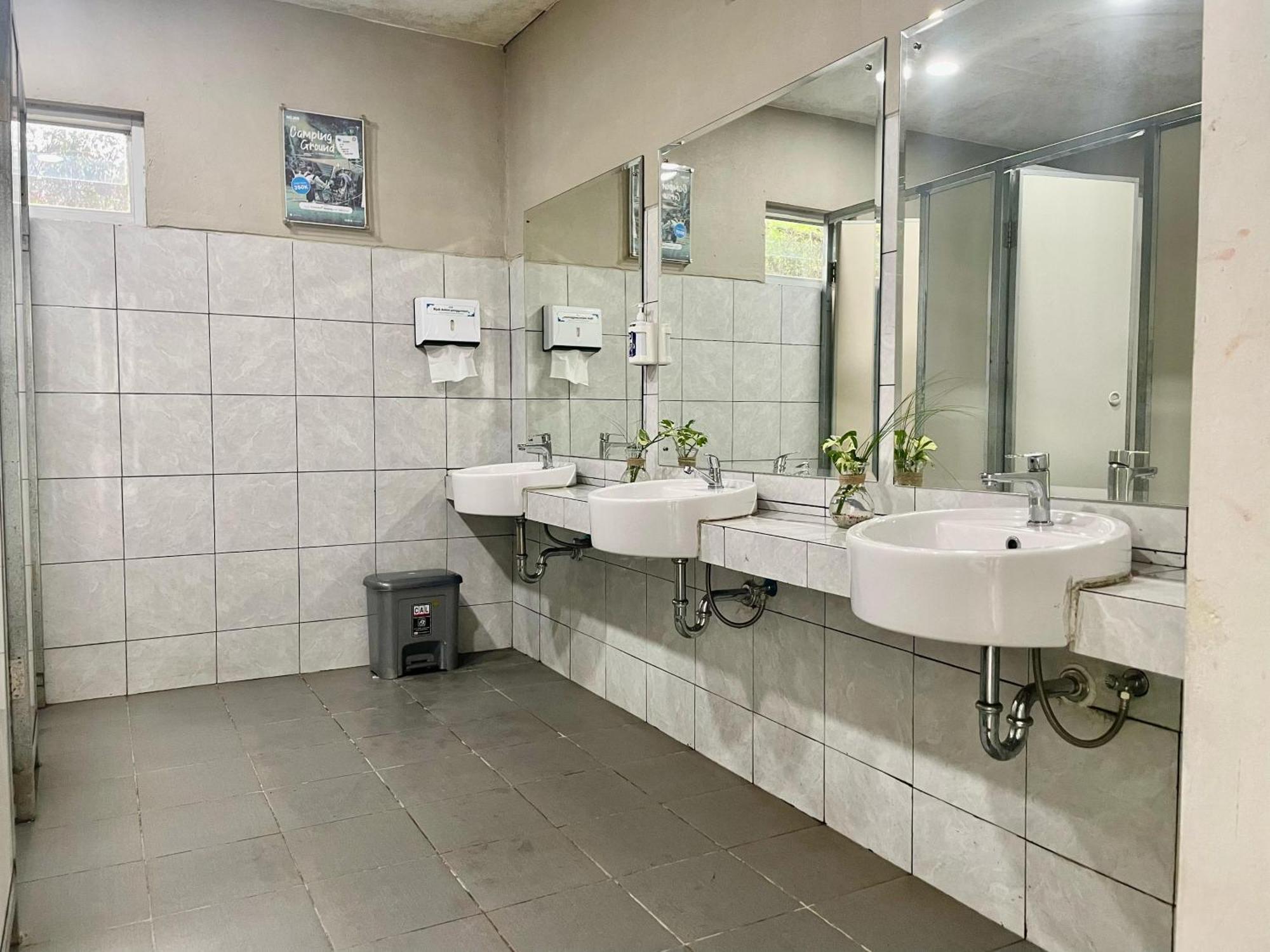 Paragajen Heha Waterfall Suites & Camping Ground מראה חיצוני תמונה